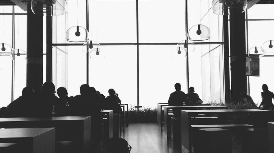Mô tả các giai đoạn phát triển của trí tuệ nhân tạo